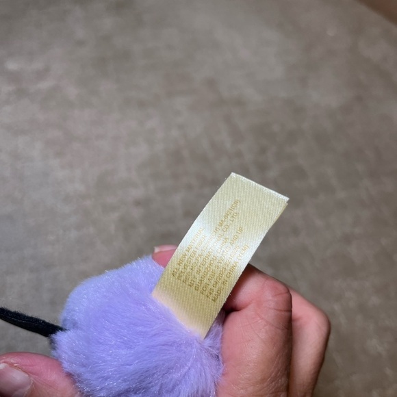 Purple bat puff style plushie keychain - Picture 4 of 9